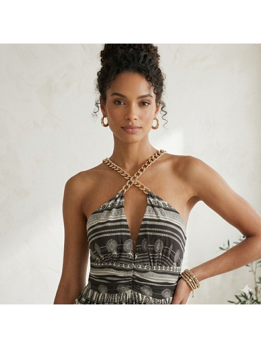 Sky Vintage Black and White Plunge Mini Dress - Picture 5 of 8